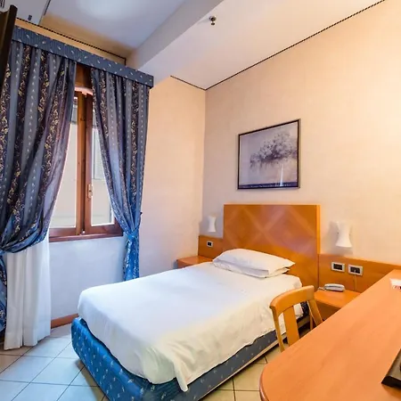 Hotel Centrale فندق 3*