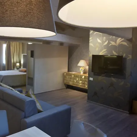 Hotel Centrale فندق