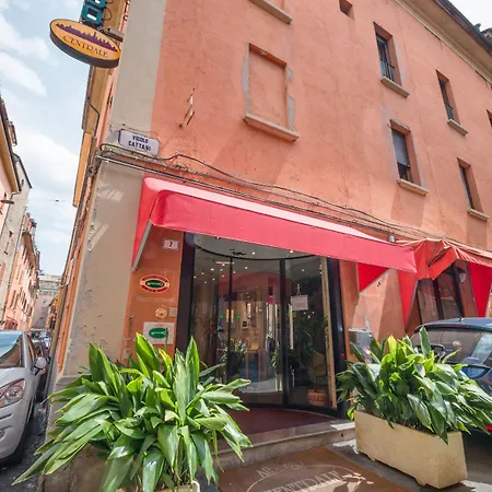 Hotel Centrale فندق