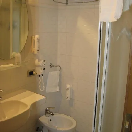 Hotel Centrale بولونيا