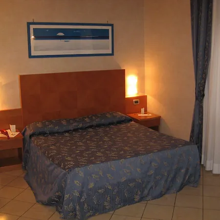 Hotel Centrale Szálloda Bologna