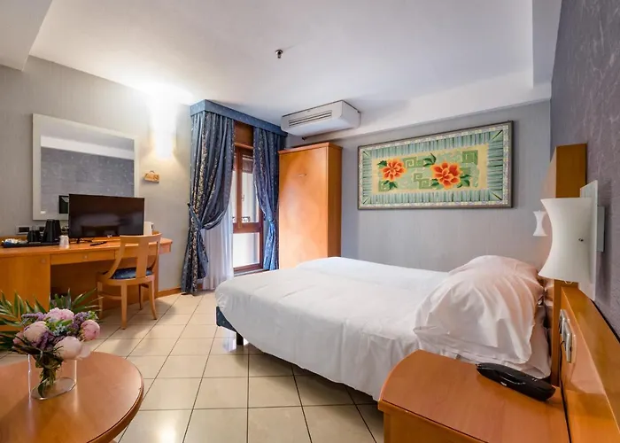Ξενοδοχείο Hotel Centrale 3*